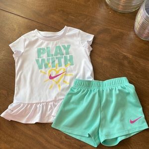 Girls Nike Short Set